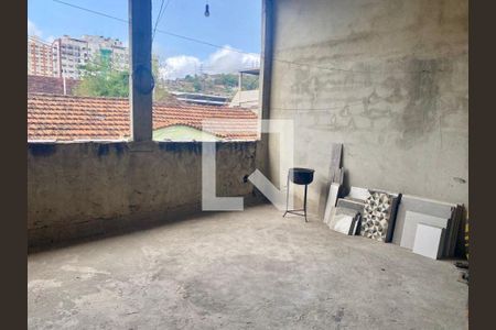 Casa à venda com 3 quartos, 140m² em São Lourenço, Niterói