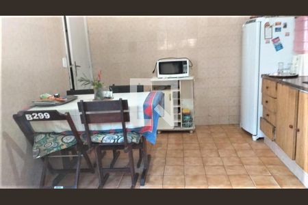 Casa à venda com 3 quartos, 260m² em Piratininga, Niterói