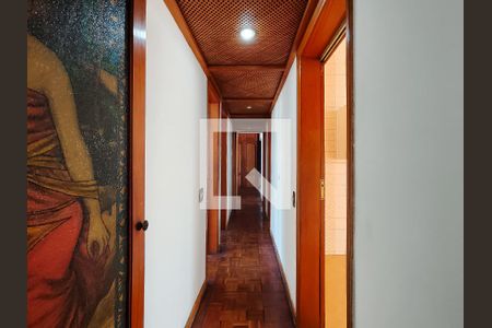 Corredor de apartamento para alugar com 3 quartos, 129m² em Grajaú, Rio de Janeiro