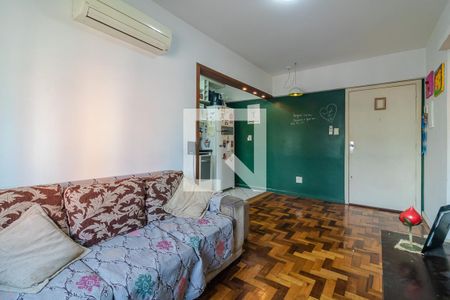 Sala de apartamento para alugar com 2 quartos, 61m² em Azenha, Porto Alegre