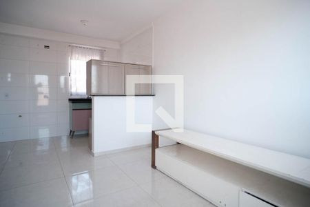 Sala/cozinha de apartamento à venda com 2 quartos, 42m² em Vila Ré, São Paulo