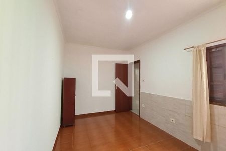 Quarto de casa à venda com 1 quarto, 125m² em Parque Tomas Saraiva, São Paulo