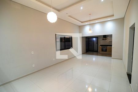 Sala de casa de condomínio para alugar com 3 quartos, 117m² em Jardim Park Real, Indaiatuba