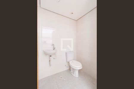 Banheiro de apartamento para alugar com 1 quarto, 31m² em Vila Invernada, São Paulo