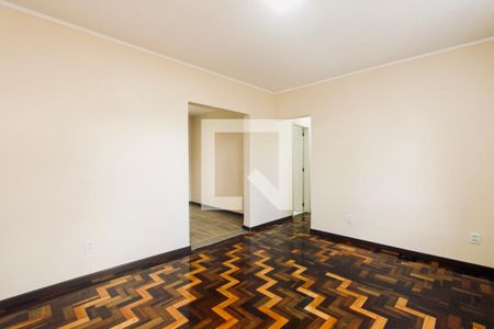 Sala de casa à venda com 2 quartos, 150m² em Passo da Areia, Porto Alegre