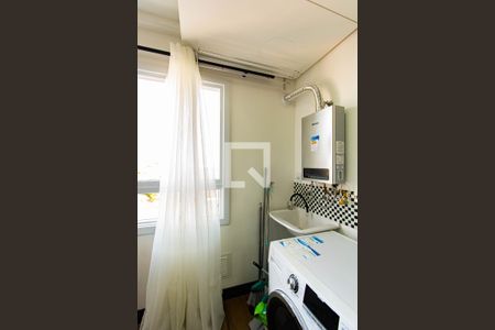 Banheiro de apartamento à venda com 2 quartos, 54m² em Harmonia, Canoas