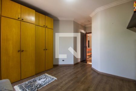 Casa de condomínio à venda com 435m², 4 quartos e 2 vagas Casa de condomínio à venda com 435m², 4 quartos e 2 vagasSuíte 2