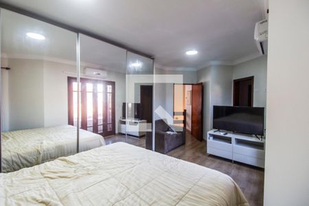 Casa de condomínio à venda com 435m², 4 quartos e 2 vagas Casa de condomínio à venda com 435m², 4 quartos e 2 vagasSuíte master