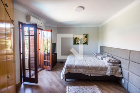 Casa de condomínio à venda com 435m², 4 quartos e 2 vagas Casa de condomínio à venda com 435m², 4 quartos e 2 vagasQuarto 3