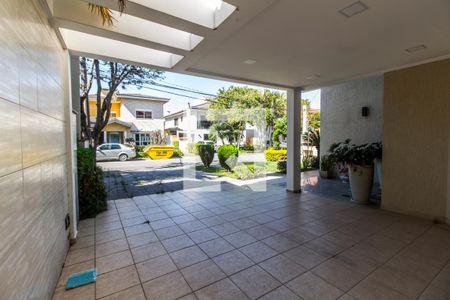 Casa de condomínio à venda com 435m², 4 quartos e 2 vagas Casa de condomínio à venda com 435m², 4 quartos e 2 vagasGaragem