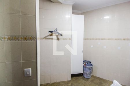 Casa de condomínio à venda com 435m², 4 quartos e 2 vagas Casa de condomínio à venda com 435m², 4 quartos e 2 vagasÁrea de Serviço