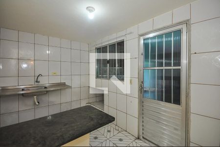 Sala/Cozinha de casa para alugar com 1 quarto, 26m² em Jardim Ana Maria, São Paulo