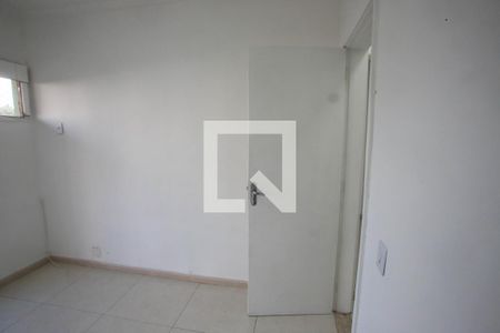 Quarto 1 de apartamento para alugar com 2 quartos, 50m² em Taquara, Rio de Janeiro