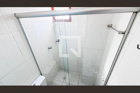 Banheiro de apartamento à venda com 1 quarto, 40m² em Colégio Batista, Belo Horizonte