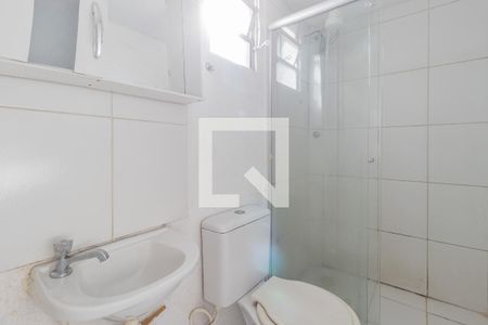 Banheiro de apartamento para alugar com 2 quartos, 38m² em Jardim Dona Leopoldina, Porto Alegre