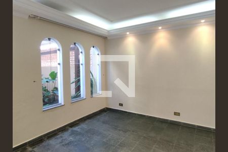 Casa à venda com 4 quartos, 160m² em Vila Santo Estefano, São Paulo