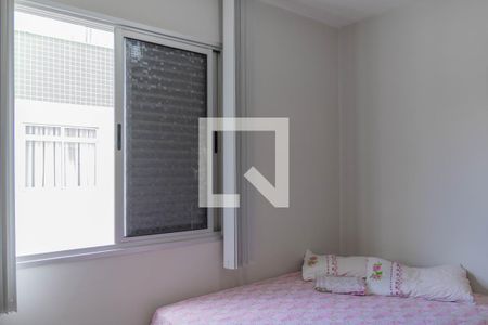 Suíte de apartamento para alugar com 3 quartos, 102m² em Estoril, Belo Horizonte