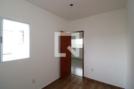 Quarto 2 de apartamento para alugar com 2 quartos, 46m² em Vila Carrão, São Paulo