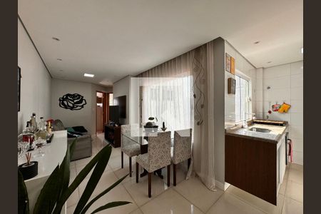 Sala de apartamento à venda com 2 quartos, 100m² em Jardim Ana Maria, Santo André