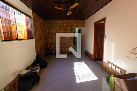 Sala de casa à venda com 2 quartos, 250m² em Fonseca, Niterói