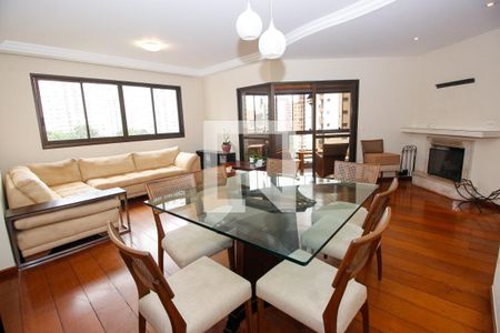 Sala de apartamento para alugar com 4 quartos, 155m² em Vila Andrade, São Paulo