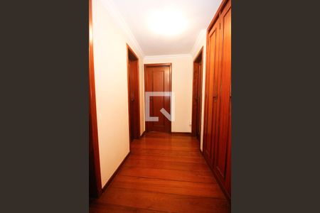 Corredor de apartamento para alugar com 4 quartos, 155m² em Vila Andrade, São Paulo