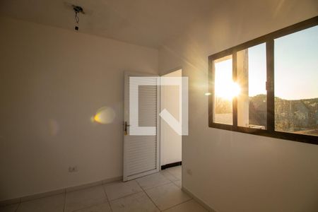 Suíte 1 de casa para alugar com 3 quartos, 80m² em Jardim Bonfiglioli, São Paulo