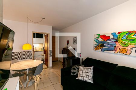 Sala de apartamento à venda com 3 quartos, 75m² em Grajaú, Belo Horizonte