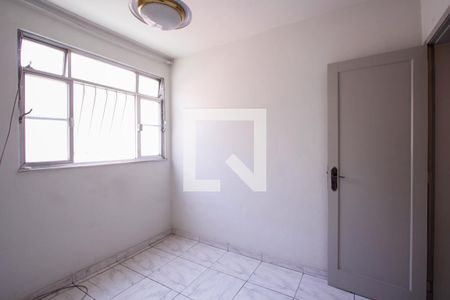 Quarto 1 de apartamento para alugar com 2 quartos, 52m² em Rocha, São Gonçalo