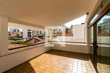 Varanda de casa à venda com 4 quartos, 360m² em Alto Caiçaras, Belo Horizonte