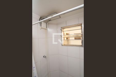 Banheiro de apartamento à venda com 2 quartos, 44m² em Jardim São Luis, Guarulhos