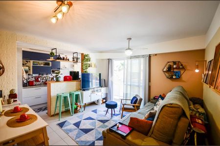 Sala de apartamento à venda com 2 quartos, 67m² em Praça da Bandeira, Rio de Janeiro