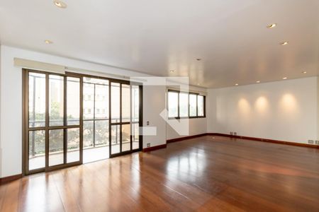 Sala de apartamento para alugar com 3 quartos, 225m² em Jardim Europa, São Paulo