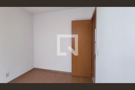 Quarto 2 de apartamento para alugar com 2 quartos, 44m² em Chacaras Reunidas Santa Terezinha, Contagem