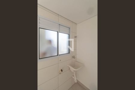 Sala e Cozinha Integrada  de apartamento para alugar com 2 quartos, 30m² em Cidade Líder, São Paulo