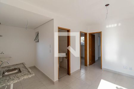 Sala e Cozinha Integrada  de apartamento para alugar com 2 quartos, 30m² em Cidade Líder, São Paulo