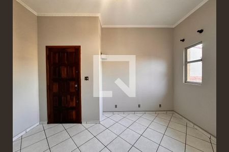 Sala de casa à venda com 3 quartos, 185m² em Cidade São Jorge, Santo André