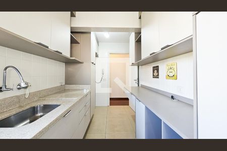 Cozinha de apartamento para alugar com 4 quartos, 114m² em Vila Sofia, São Paulo