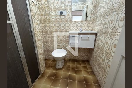 Banheiro de apartamento para alugar com 2 quartos, 52m² em Cascadura, Rio de Janeiro