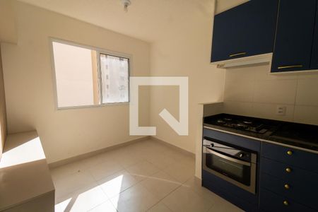 Sala/Cozinha de apartamento à venda com 2 quartos, 33m² em Vila Ema, São Paulo