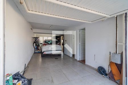 Casa à venda com 280m², 3 quartos e 6 vagas Casa à venda com 280m², 3 quartos e 6 vagasGaragem