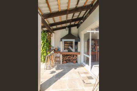 Casa à venda com 280m², 3 quartos e 6 vagas Casa à venda com 280m², 3 quartos e 6 vagasQuintal