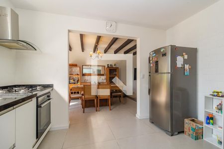 Casa à venda com 280m², 3 quartos e 6 vagas Casa à venda com 280m², 3 quartos e 6 vagasCozinha