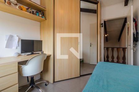 Casa à venda com 280m², 3 quartos e 6 vagas Casa à venda com 280m², 3 quartos e 6 vagasQuarto 3