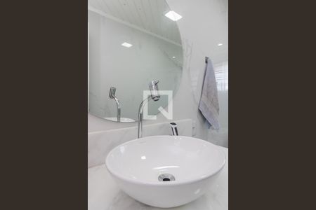 Casa à venda com 280m², 3 quartos e 6 vagas Casa à venda com 280m², 3 quartos e 6 vagasBanheiro