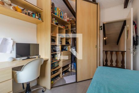 Casa à venda com 280m², 3 quartos e 6 vagas Casa à venda com 280m², 3 quartos e 6 vagasQuarto 3