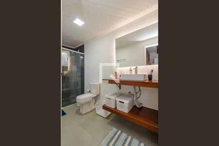 Casa à venda com 280m², 3 quartos e 6 vagas Casa à venda com 280m², 3 quartos e 6 vagasQuarto 1 - Suíte