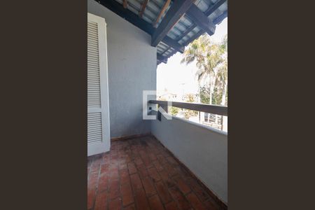 Casa à venda com 280m², 3 quartos e 6 vagas Casa à venda com 280m², 3 quartos e 6 vagasQuarto 1 - Varanda