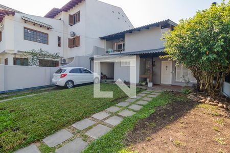 Casa à venda com 280m², 3 quartos e 6 vagas Casa à venda com 280m², 3 quartos e 6 vagasQuintal