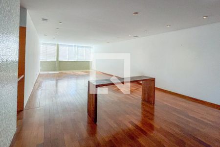 Sala de apartamento à venda com 3 quartos, 190m² em Cerqueira César, São Paulo